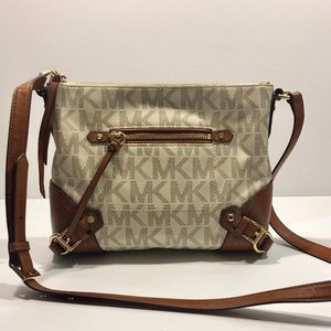 Michael Kors Crossbody Bag